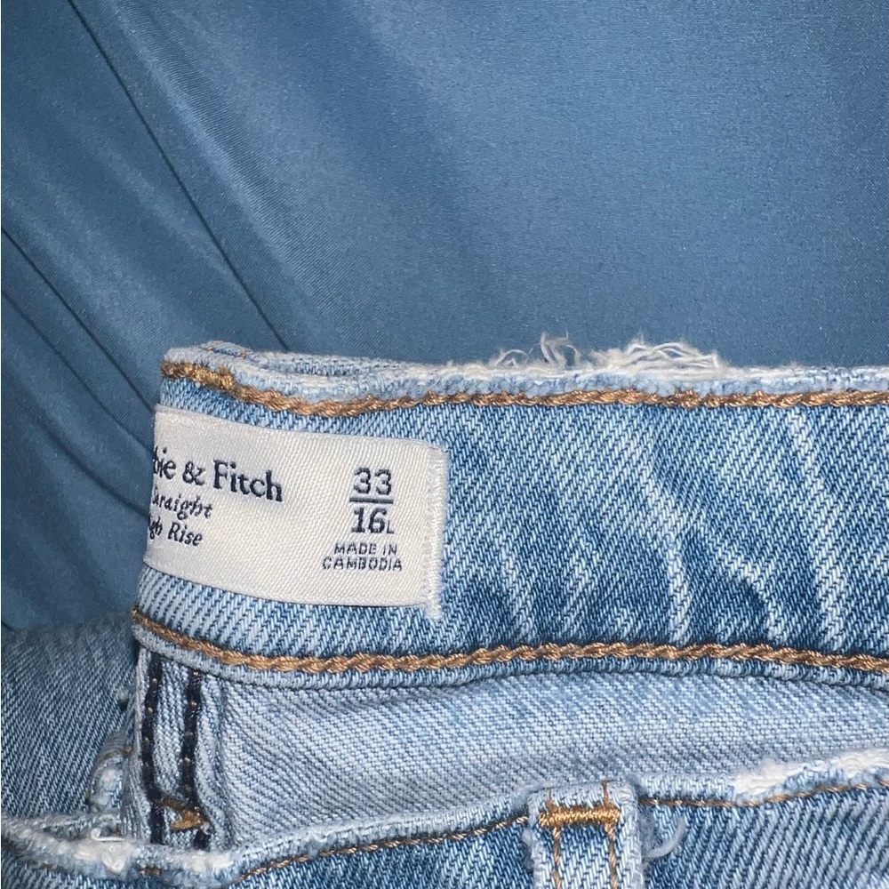 Abercrombie & Fitch Women's High Rise Straight